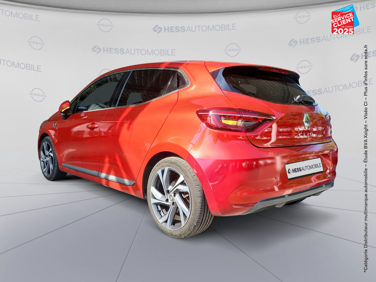 Véhicule d'occasion RENAULT CLIO 1.6 E-TECH HYBRIDE 140CH RS LINE -21N chez Toyota Thionville
