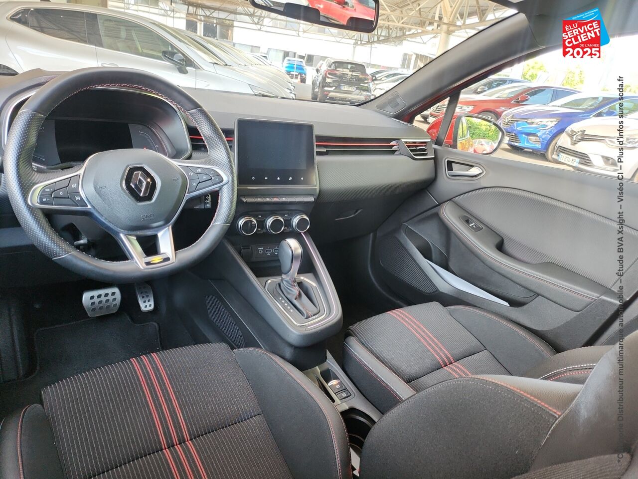 Véhicule d'occasion RENAULT CLIO 1.6 E-TECH HYBRIDE 140CH RS LINE -21N chez Toyota Thionville