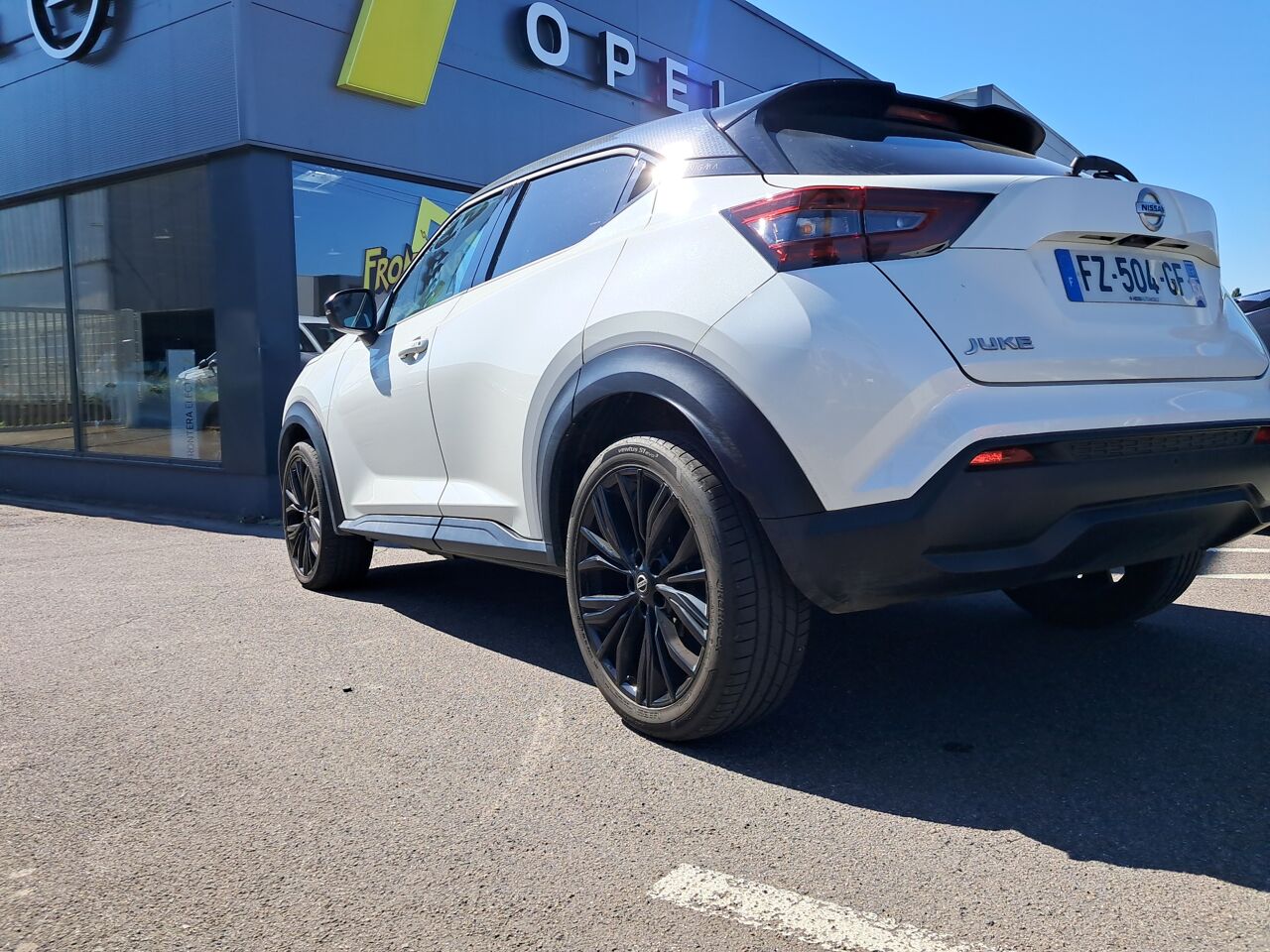 Véhicule d'occasion NISSAN JUKE 1.0 DIG-T 114CH ACENTA DCT 2021 chez Hyundai Chalons