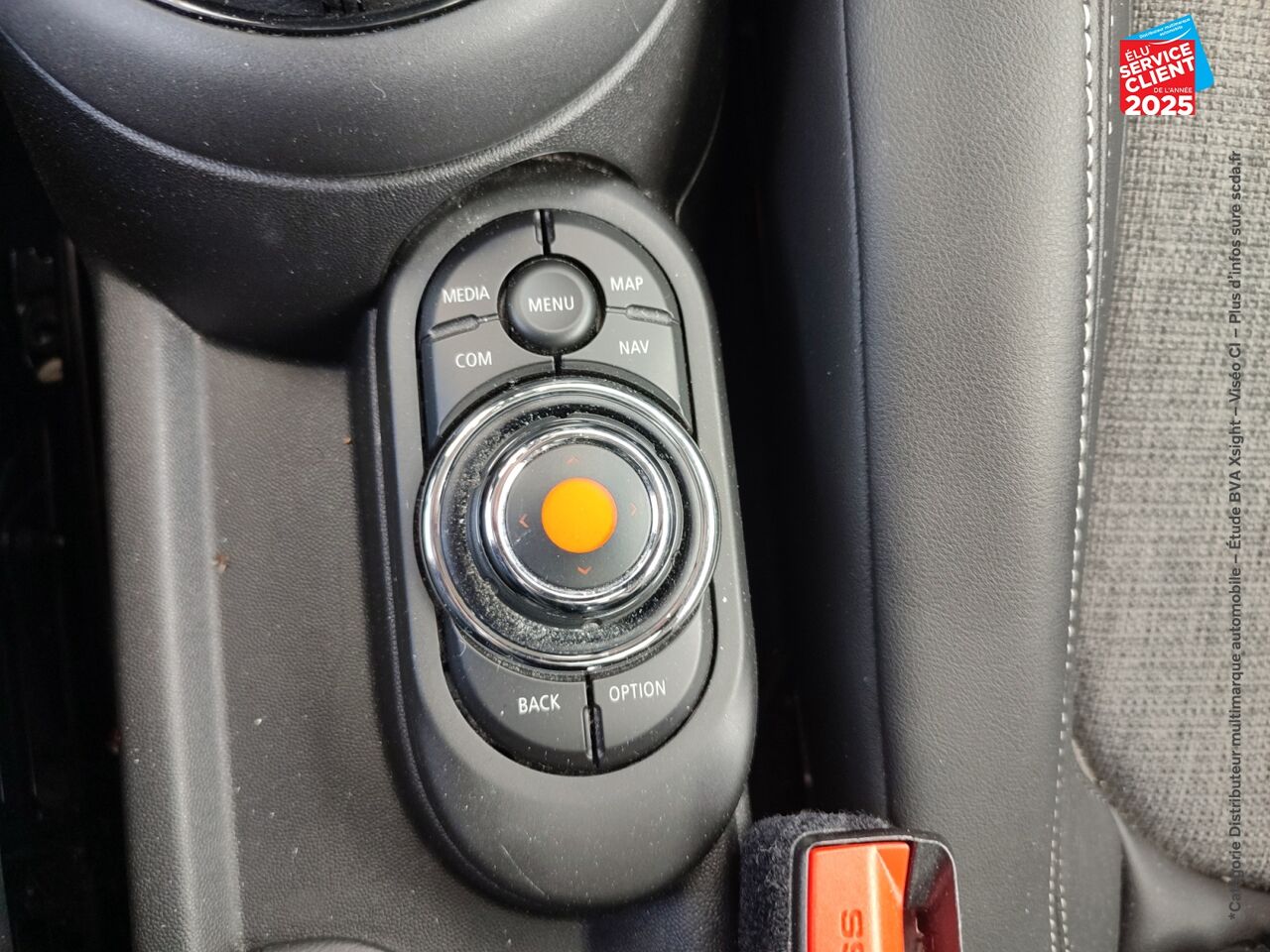 Véhicule d'occasion MINI MINI ONE 102CH HEDDON STREET EURO6D-T GPS chez Toyota Thionville