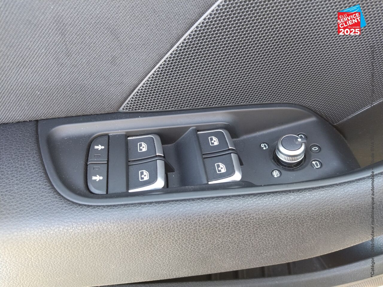 Véhicule d'occasion AUDI A3 SPORTBACK 35 TDI 150CH MIDNIGHT SERIES S TRONIC 7 chez Renault Sélestat