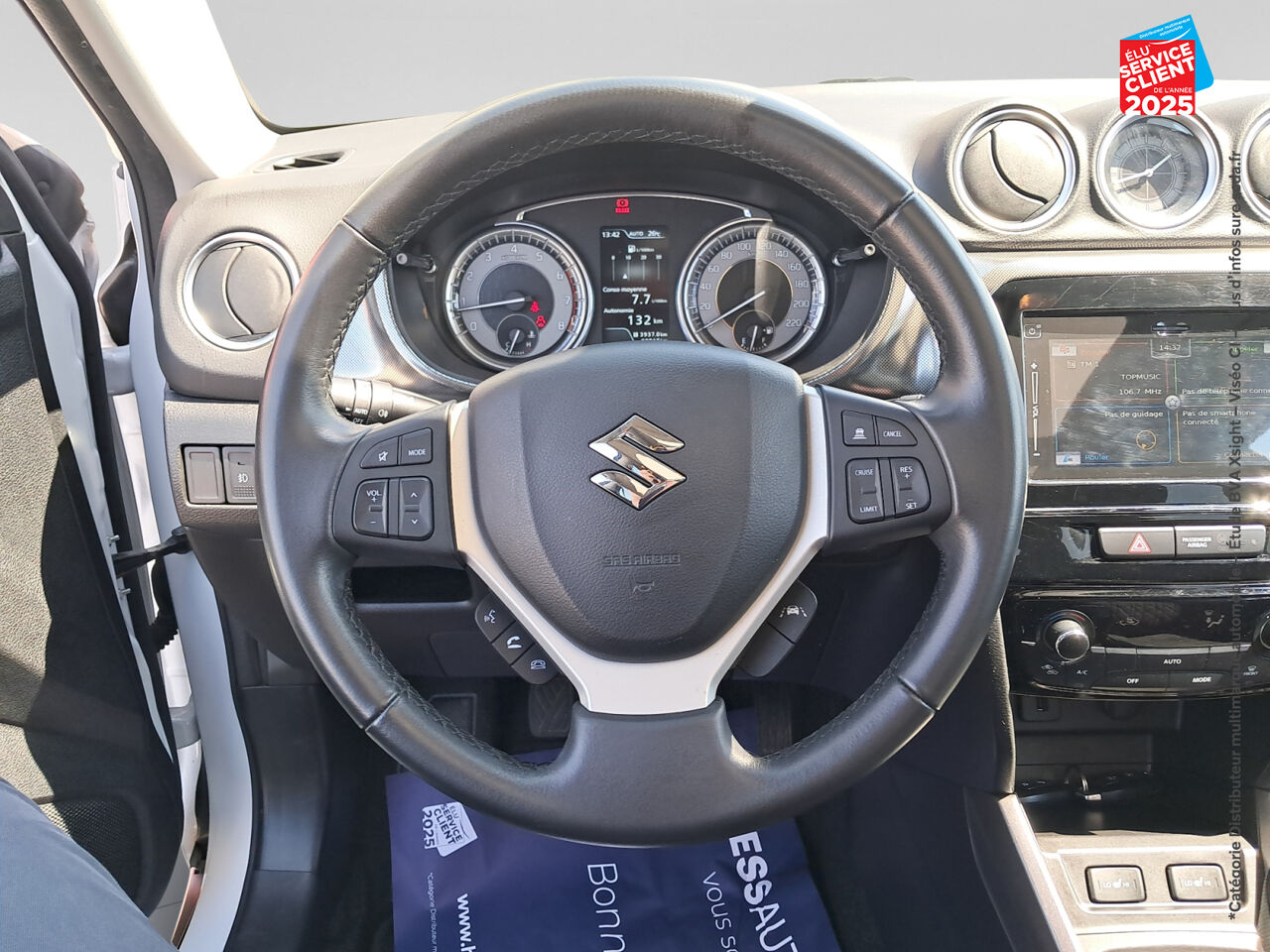 Véhicule d'occasion SUZUKI VITARA 1.4 BOOSTERJET HYBRID 129CH STYLE ALLGRIP SIEGE CHAUF chez Renault Saint-Louis