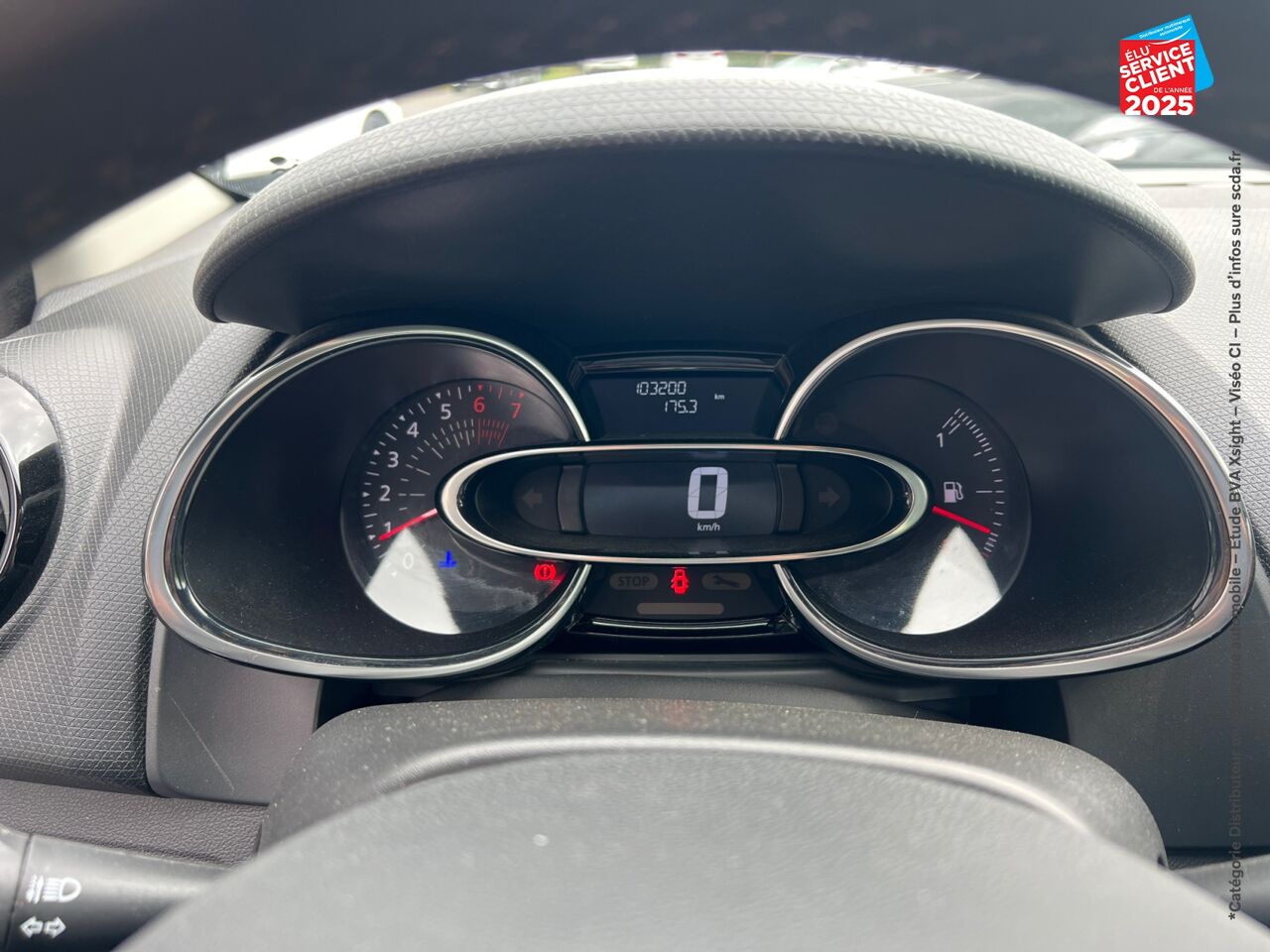 Véhicule d'occasion RENAULT CLIO ESTATE 0.9 TCE 90CH ENERGY BUSINESS EURO6C chez Renault Saint-Louis
