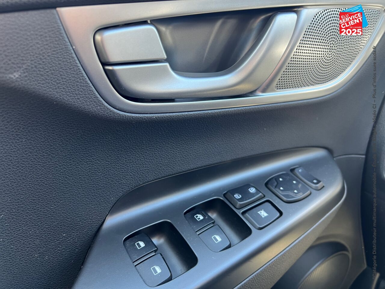 Véhicule d'occasion HYUNDAI KONA ELECTRIC 136CH INTUITIVE EURO6D-T EVAP 2CV CAMERA CARPLAY chez Toyota Sarreguemines