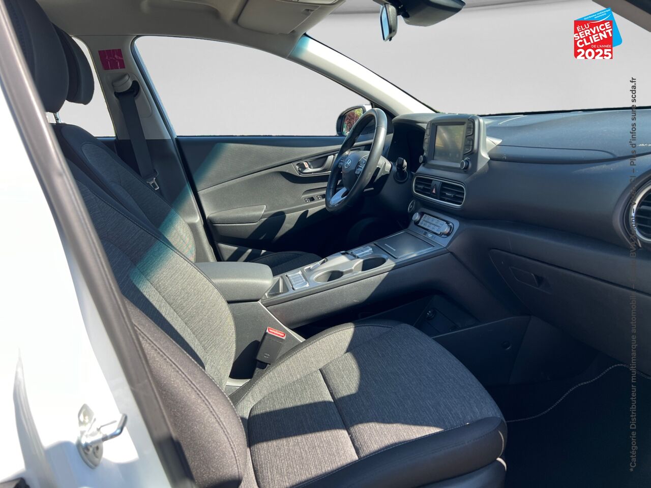Véhicule d'occasion HYUNDAI KONA ELECTRIC 136CH INTUITIVE EURO6D-T EVAP 2CV CAMERA CARPLAY chez Toyota Sarreguemines