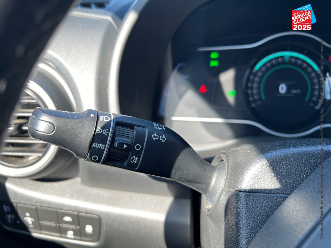 Véhicule d'occasion HYUNDAI KONA ELECTRIC 136CH INTUITIVE EURO6D-T EVAP 2CV CAMERA CARPLAY chez Toyota Sarreguemines