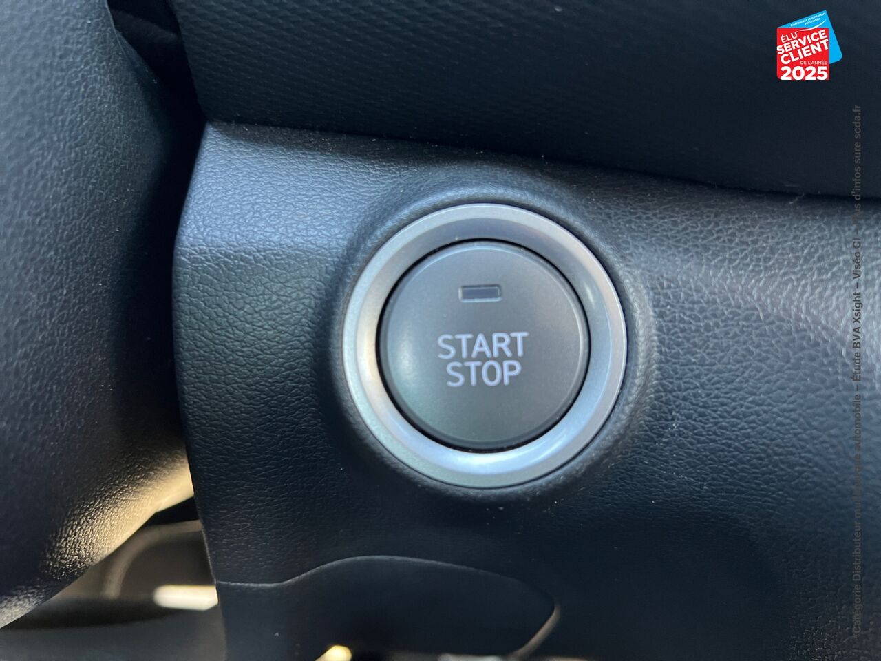 Véhicule d'occasion HYUNDAI KONA ELECTRIC 136CH INTUITIVE EURO6D-T EVAP 2CV CAMERA CARPLAY chez Toyota Sarreguemines