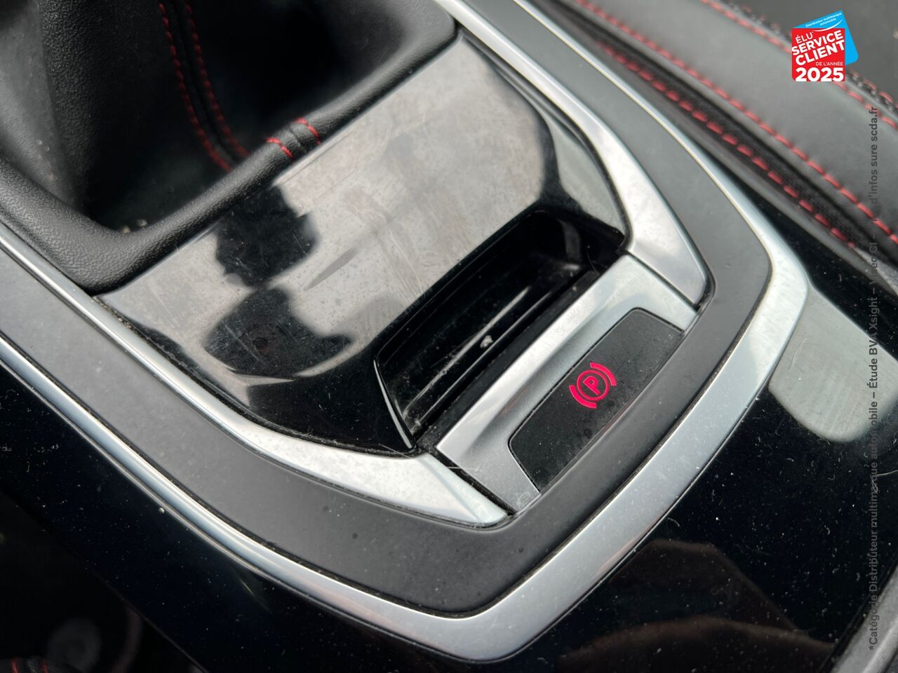 Véhicule d'occasion PEUGEOT 308 1.2 PURETECH 130CH GT LINE SS 5P chez Toyota Bar le Duc