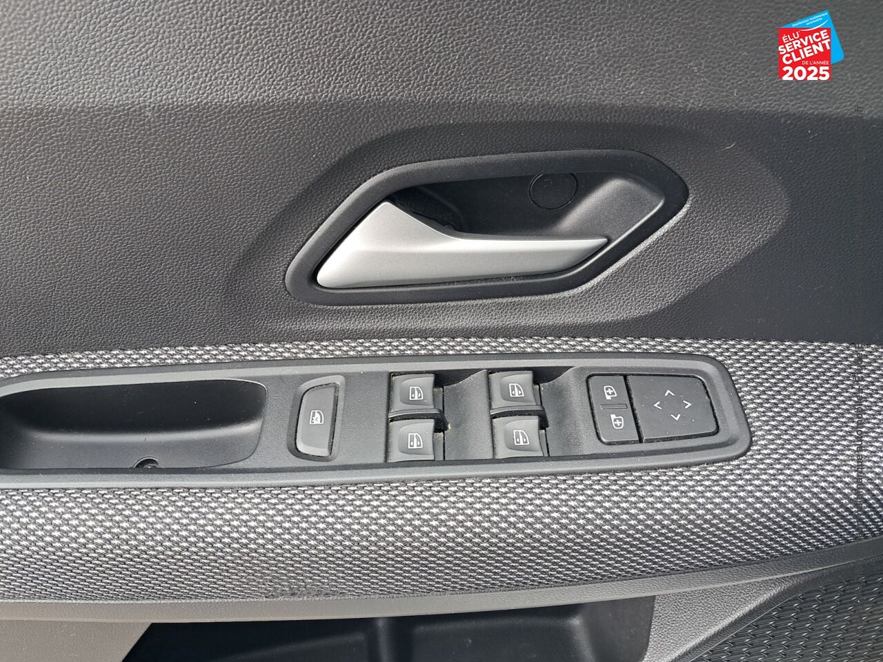Véhicule d'occasion DACIA SANDERO 1.0 ECO-G 100CH EXPRESSION GPS CAMERA chez Dacia Belfort