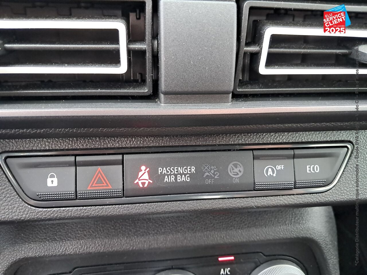 Véhicule d'occasion DACIA SANDERO 1.0 ECO-G 100CH EXPRESSION GPS CAMERA chez Dacia Belfort