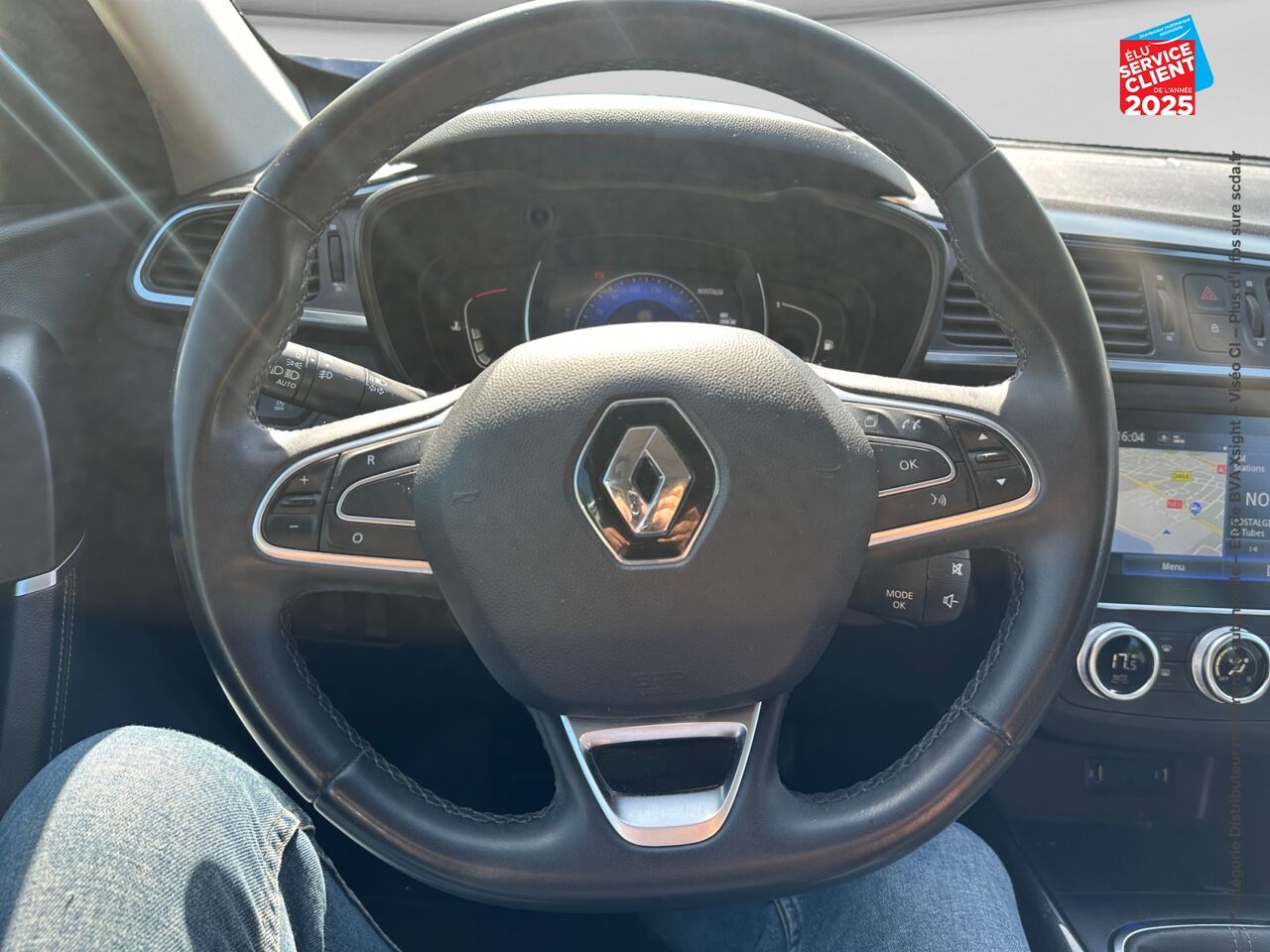 Véhicule d'occasion RENAULT KADJAR 1.3 TCE 140CH FAP BUSINESS - 21 chez Toyota Verdun