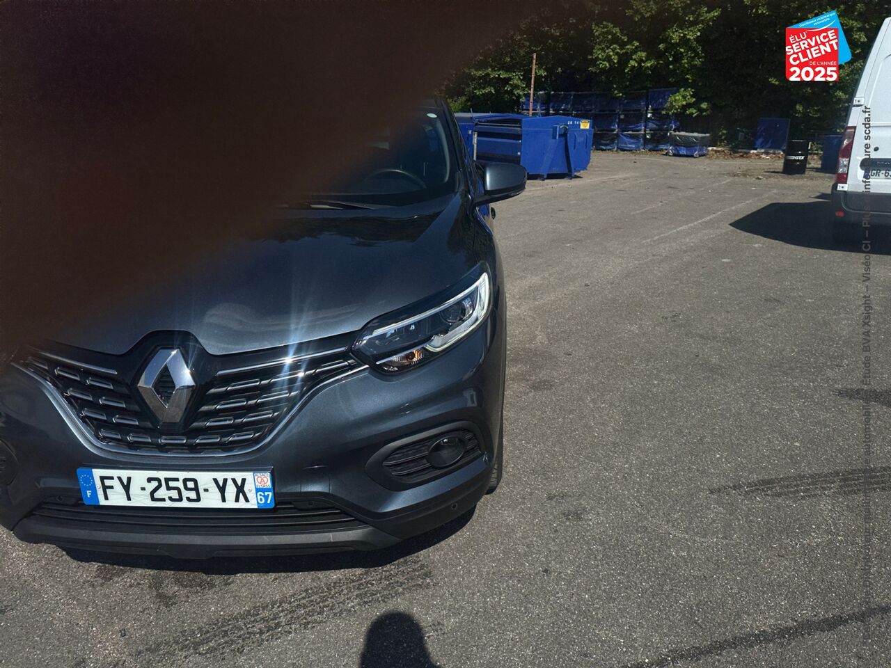 Véhicule d'occasion RENAULT KADJAR 1.3 TCE 140CH FAP BUSINESS - 21 chez Toyota Verdun