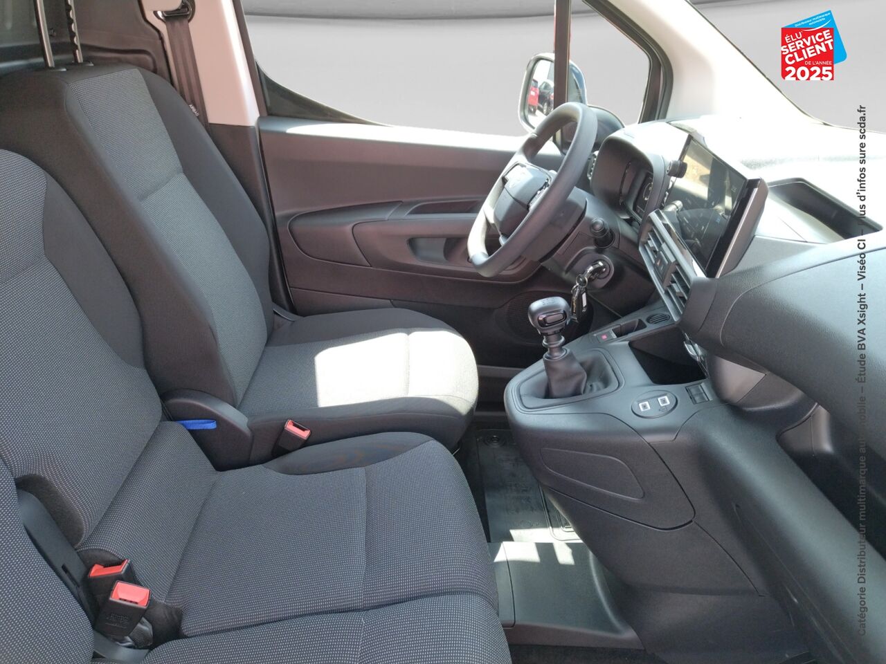 Véhicule d'occasion TOYOTA PROACE CITY LONG 110 VVT-I START MC24 chez Renault Saint-Louis