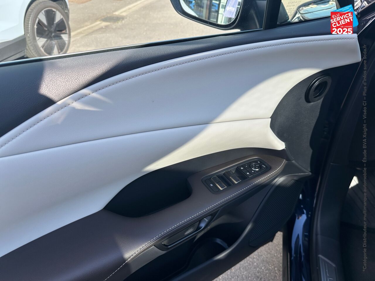 Véhicule d'occasion LEXUS RX 450H+ LUXE 4WD MY24 chez Toyota Thionville