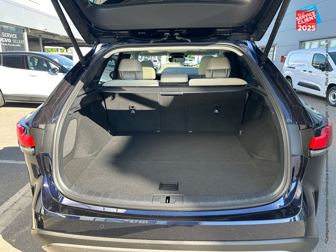 Véhicule d'occasion LEXUS RX 450H+ LUXE 4WD MY24 chez Toyota Thionville