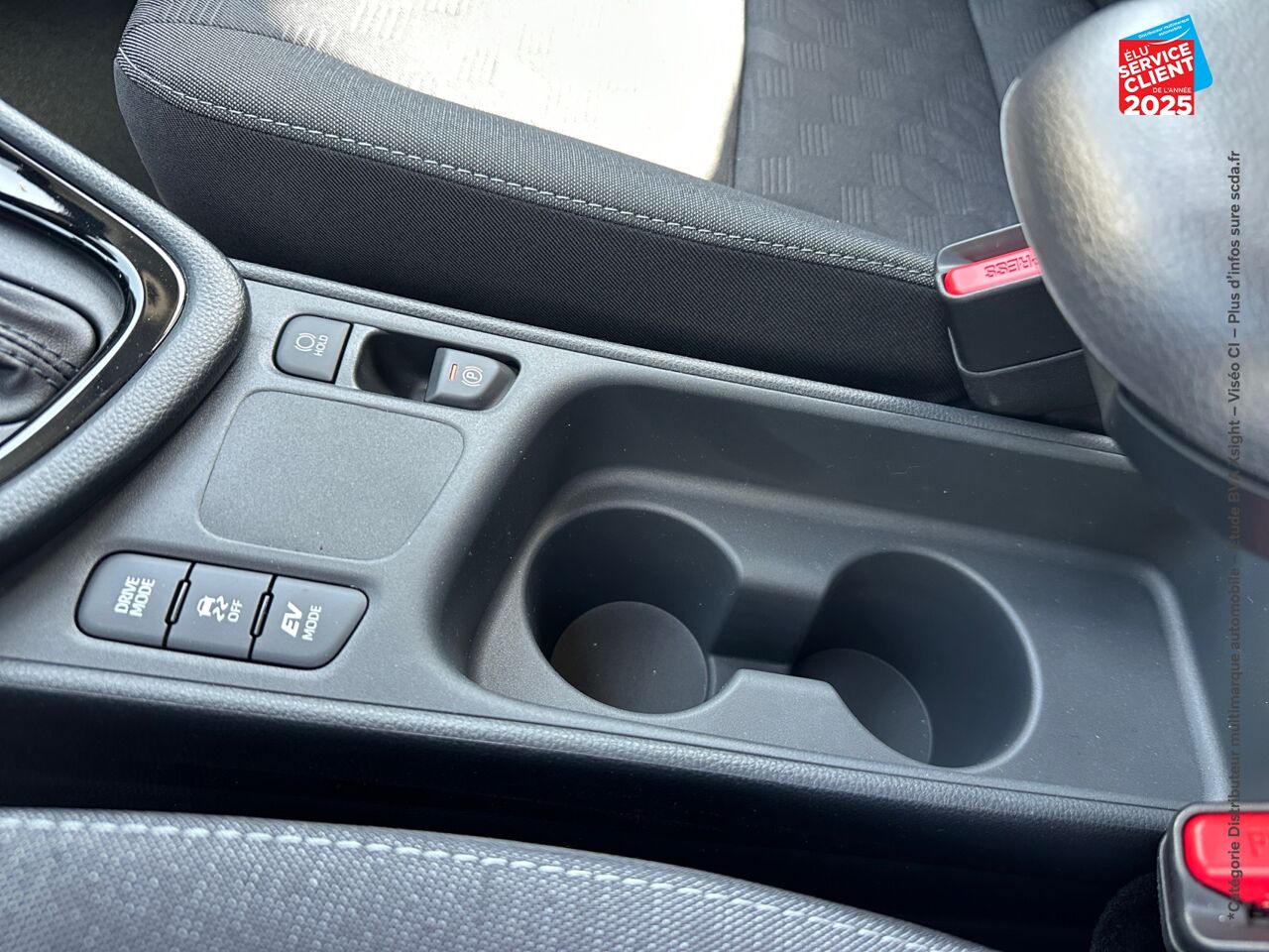 Véhicule d'occasion TOYOTA YARIS 116H DESIGN 5P MY25 chez Toyota Saint Dizier