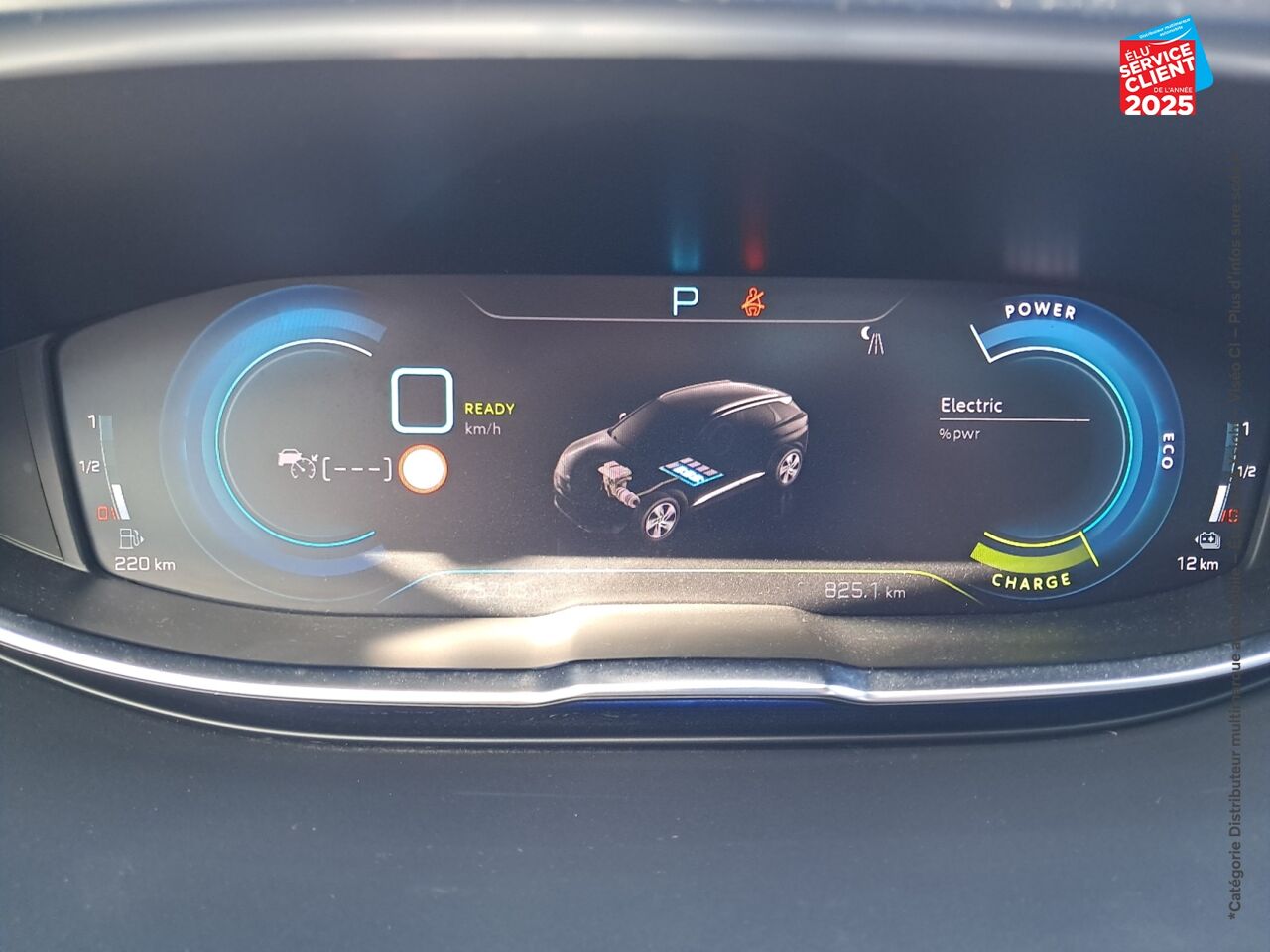 Véhicule d'occasion PEUGEOT 3008 HYBRID 225CH GT PACK E-EAT8 chez BMW Pontarlier