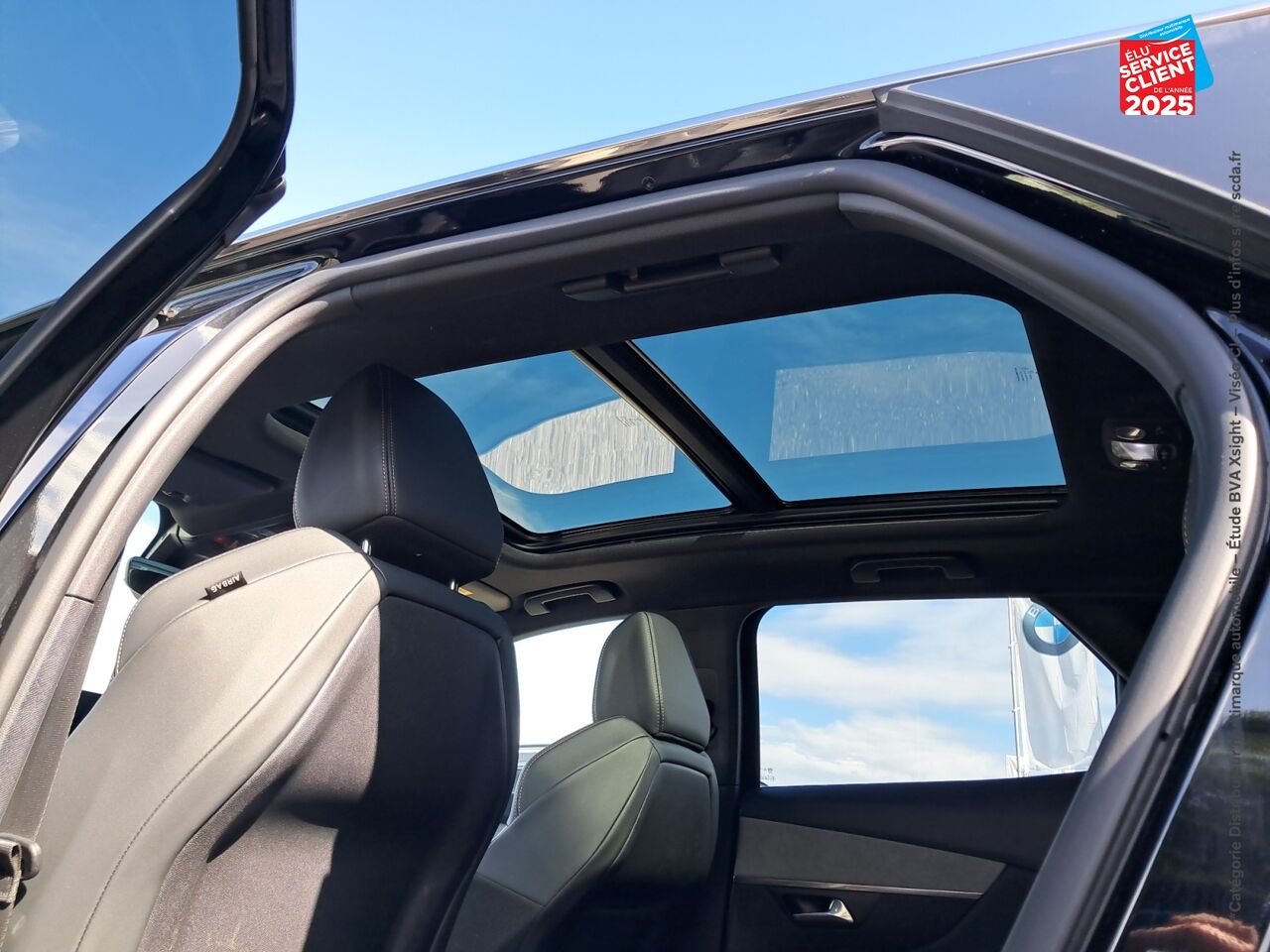 Véhicule d'occasion PEUGEOT 3008 HYBRID 225CH GT PACK E-EAT8 chez BMW Pontarlier