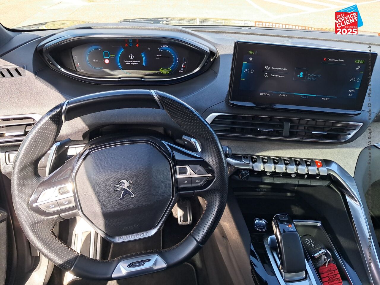 Véhicule d'occasion PEUGEOT 3008 HYBRID 225CH GT PACK E-EAT8 chez BMW Pontarlier