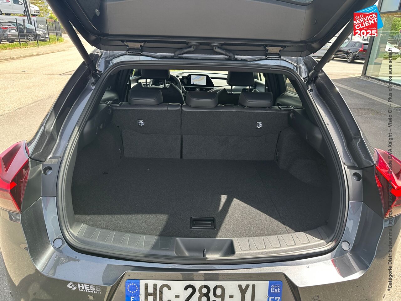Véhicule neuf LEXUS UX 250H LUXE 2WD chez Lexus Metz