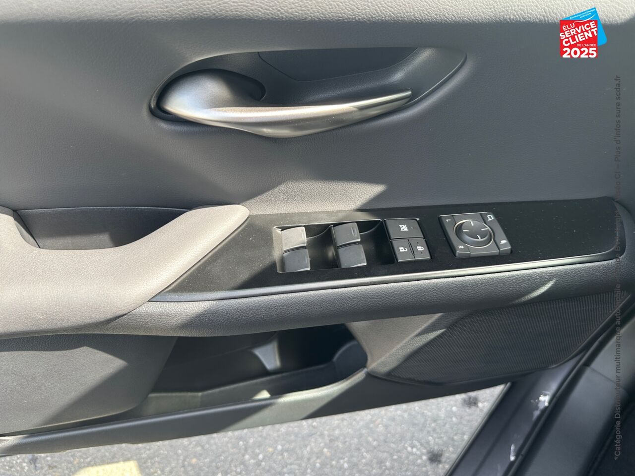Véhicule neuf LEXUS UX 250H LUXE 2WD chez Lexus Metz