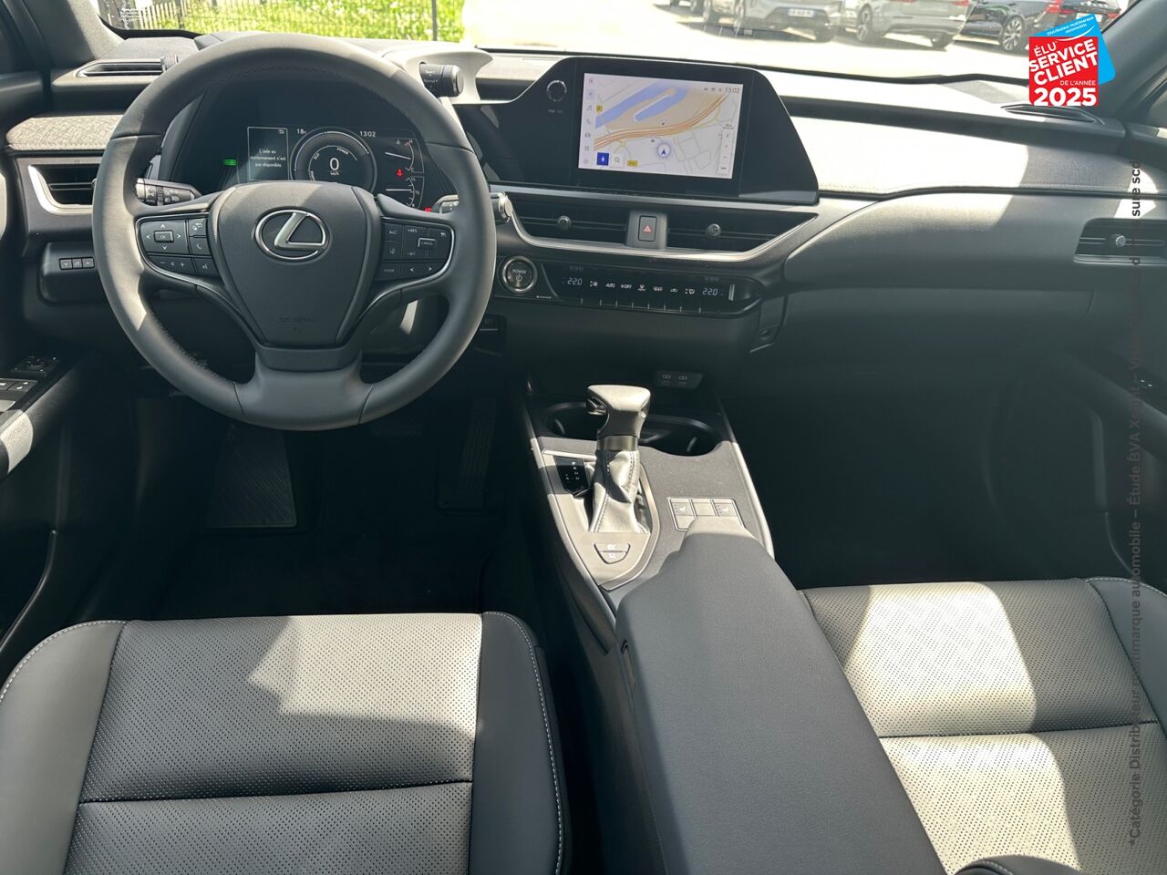 Véhicule neuf LEXUS UX 250H LUXE 2WD chez Lexus Metz