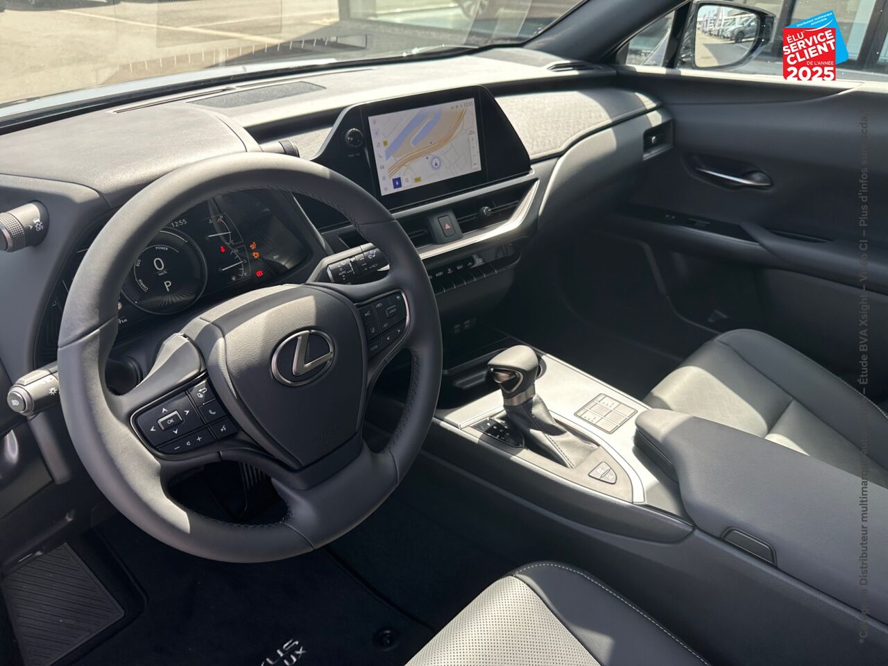 Véhicule neuf LEXUS UX 250H LUXE 2WD chez Lexus Metz