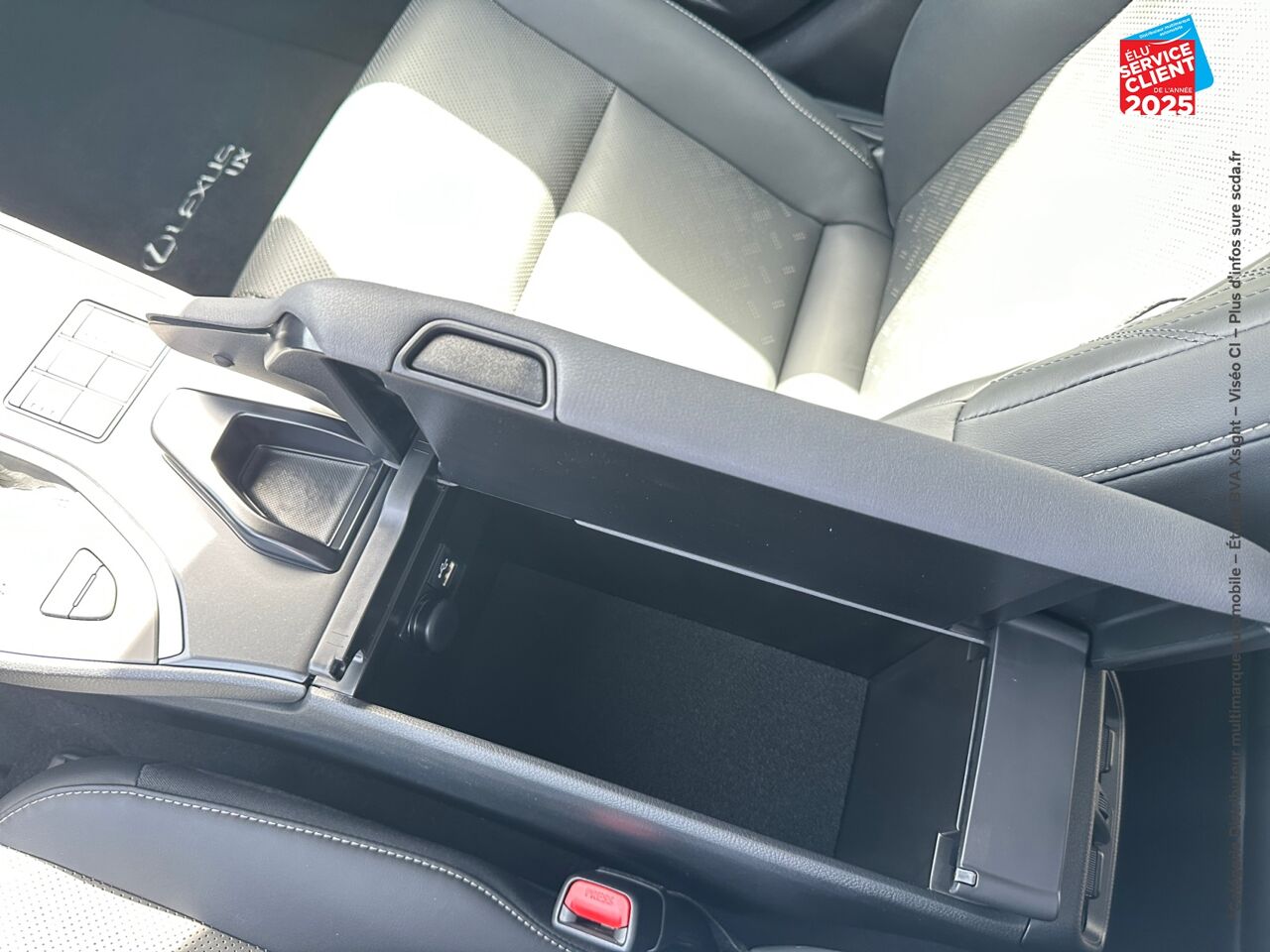 Véhicule neuf LEXUS UX 250H LUXE 2WD chez Lexus Metz