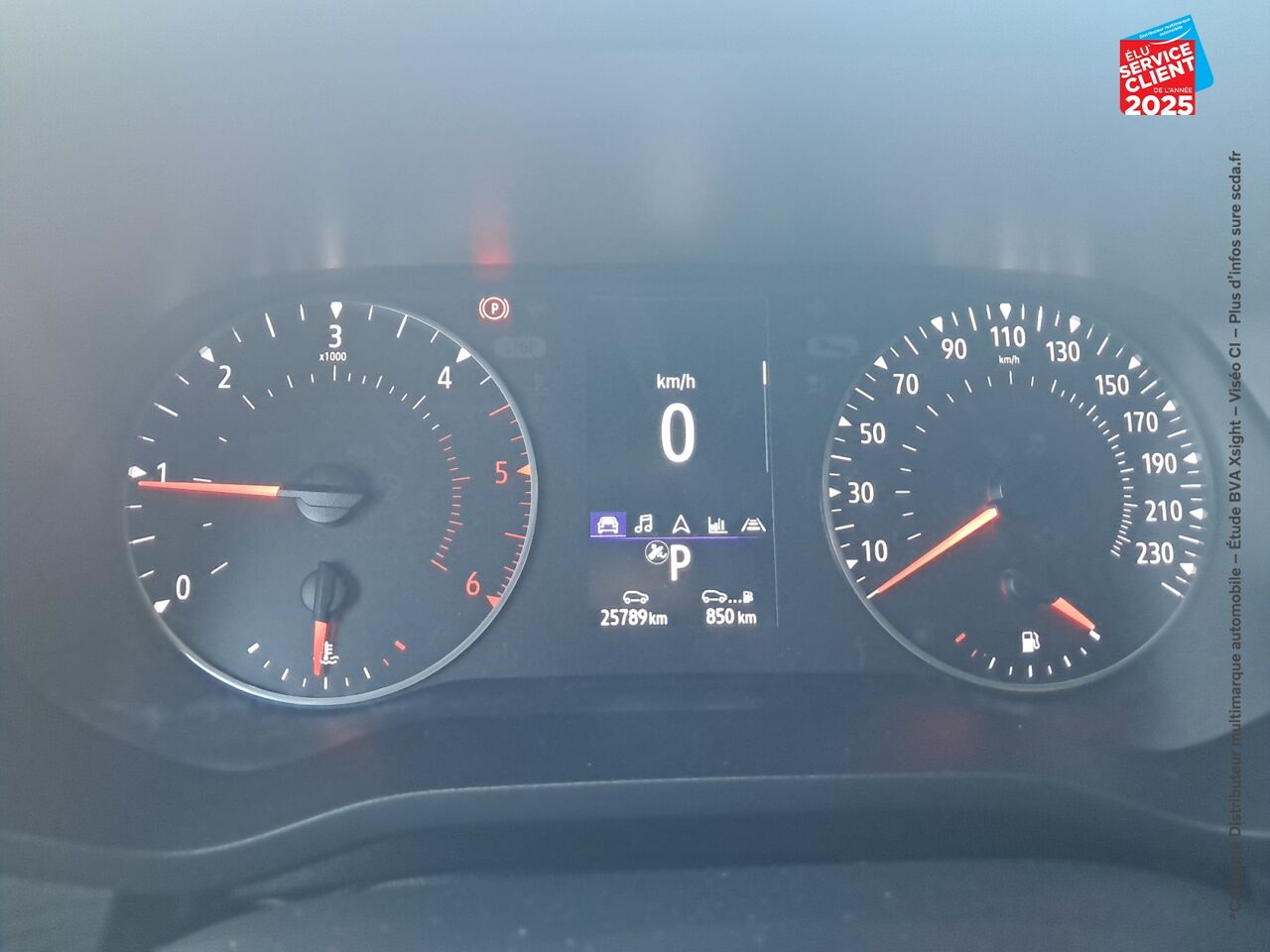 Véhicule d'occasion RENAULT TRAFIC COMBI L2 2.0 BLUE DCI 150CH SS INTENS EDC 8 PLACES E6E chez Toyota Thionville
