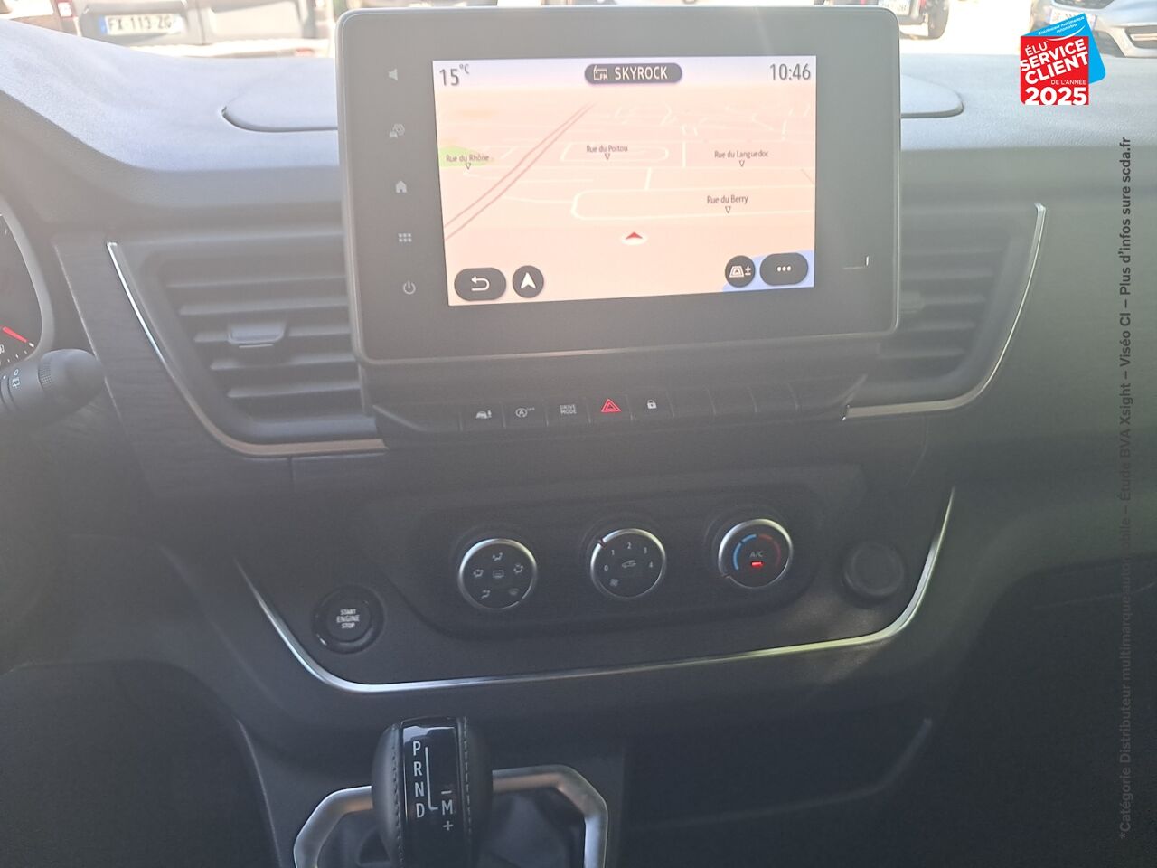 Véhicule d'occasion RENAULT TRAFIC COMBI L2 2.0 BLUE DCI 150CH SS INTENS EDC 8 PLACES E6E chez Toyota Thionville