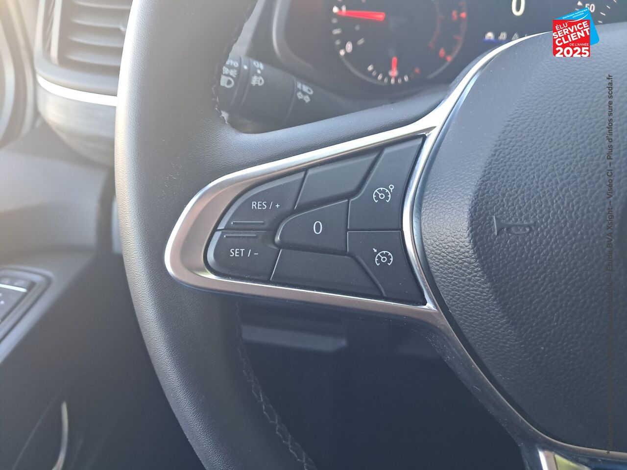 Véhicule d'occasion RENAULT TRAFIC COMBI L2 2.0 BLUE DCI 150CH SS INTENS EDC 8 PLACES E6E chez Toyota Thionville