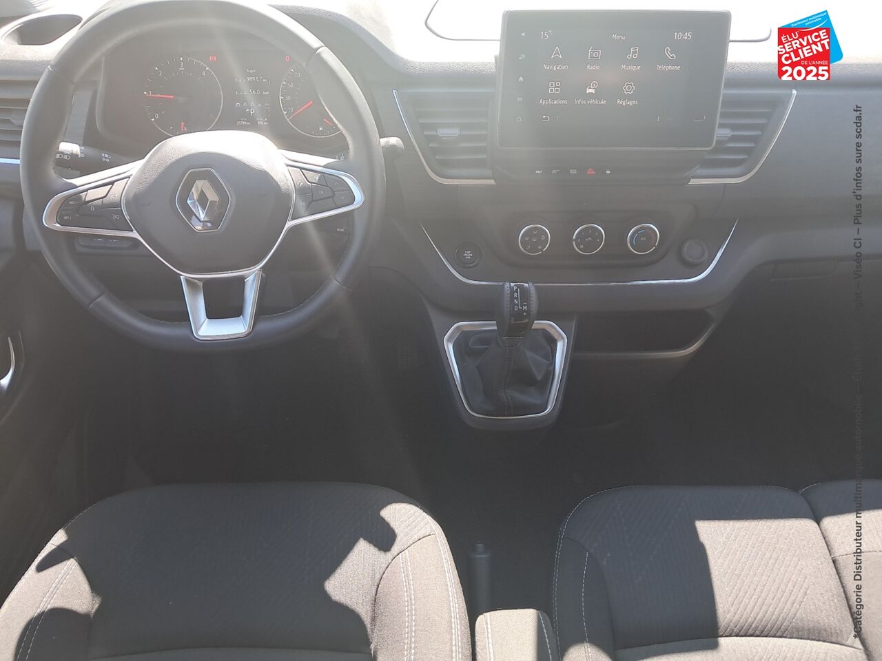 Véhicule d'occasion RENAULT TRAFIC COMBI L2 2.0 BLUE DCI 150CH SS INTENS EDC 8 PLACES E6E chez Toyota Thionville