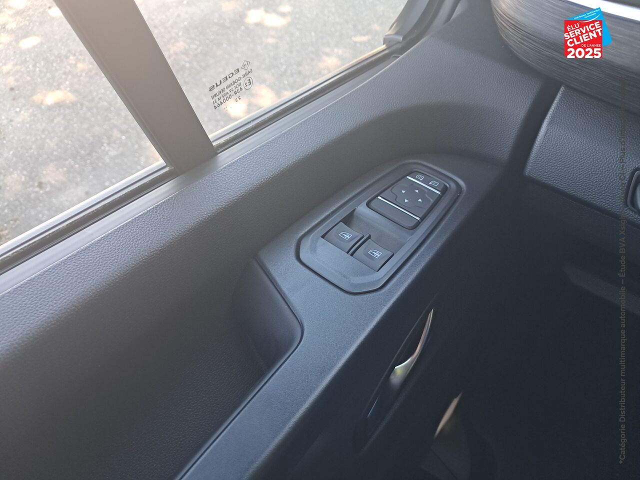 Véhicule d'occasion RENAULT TRAFIC COMBI L2 2.0 BLUE DCI 150CH SS INTENS EDC 8 PLACES E6E chez Toyota Thionville