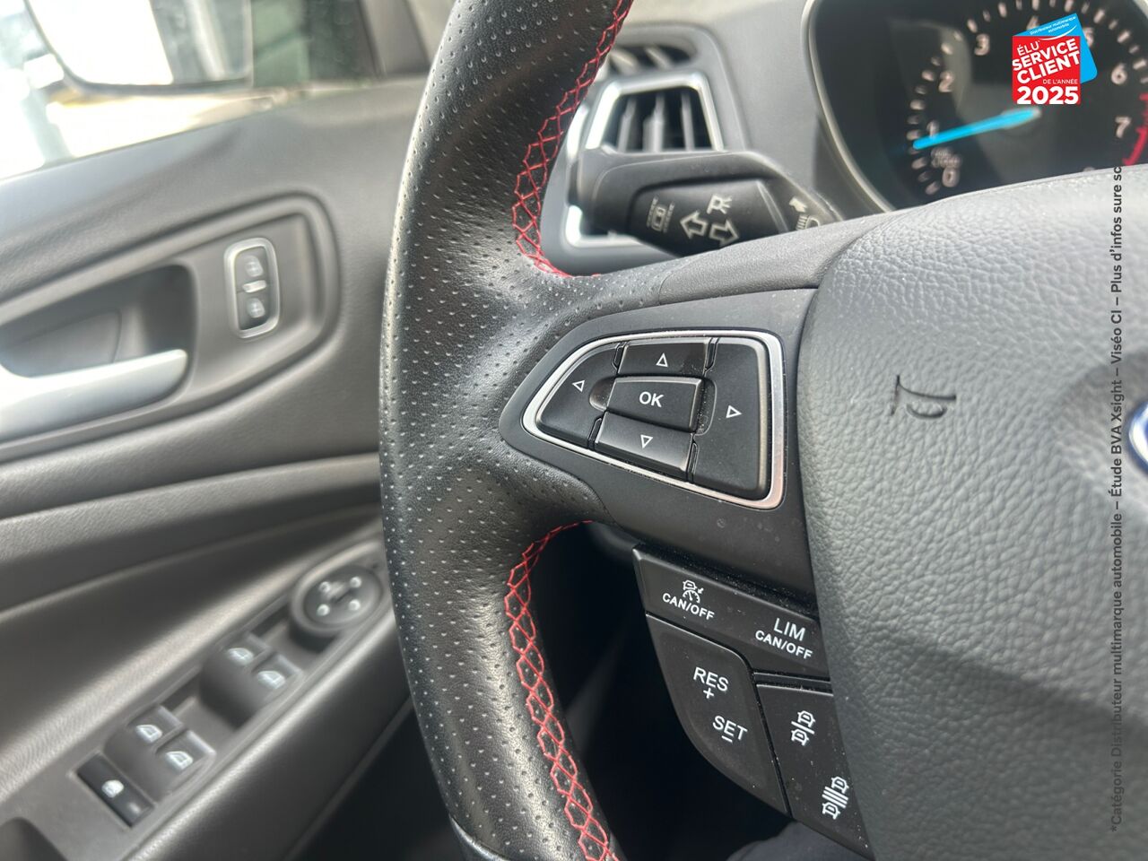 Véhicule d'occasion FORD KUGA 1.5 ECOBOOST 150CH ST-LINE chez Renault Saint-Louis