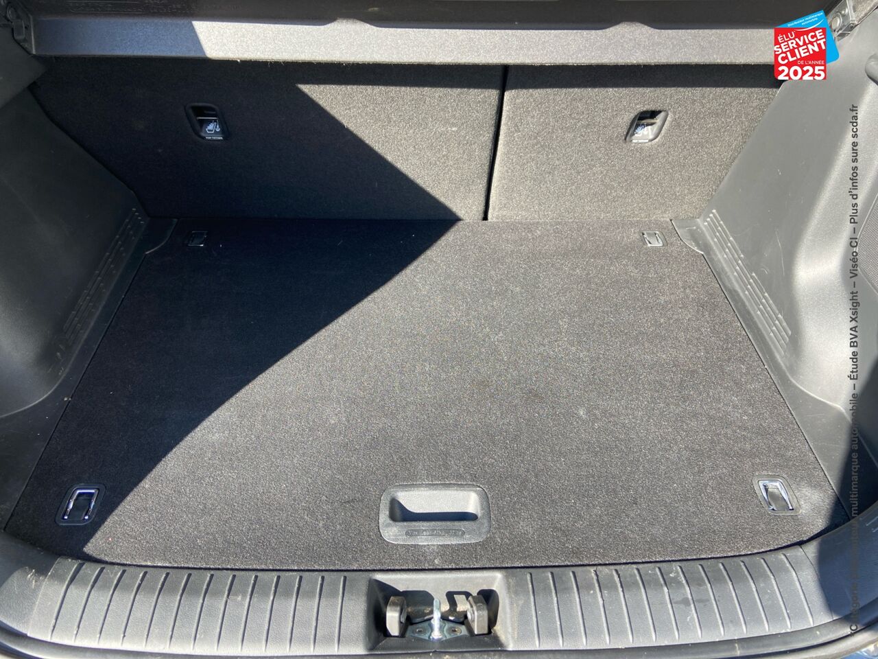 Véhicule d'occasion HYUNDAI KONA ELECTRIC 64KWH - 204CH CREATIVE chez Renault Saint-Louis