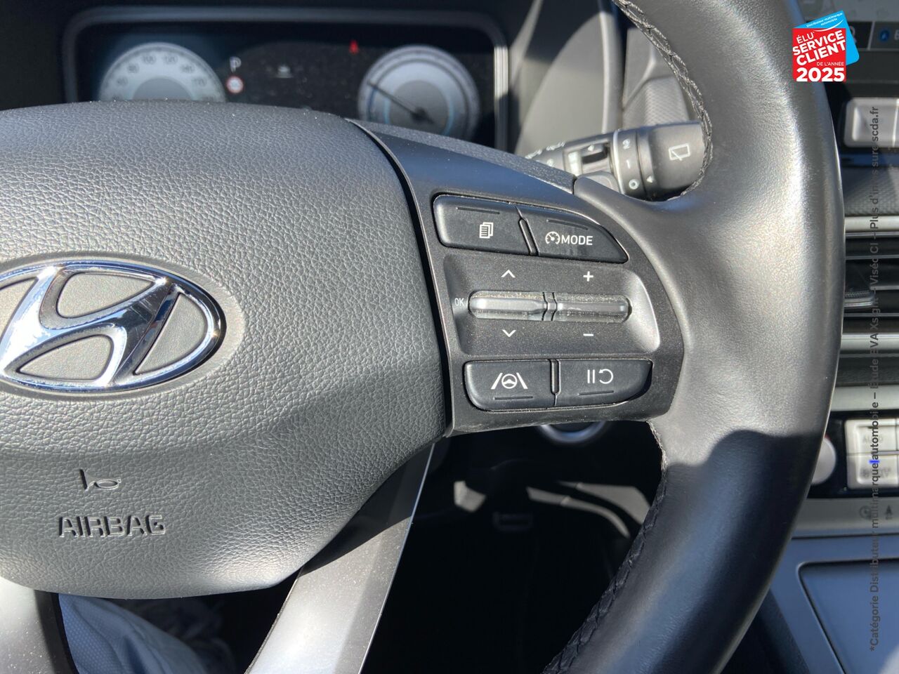 Véhicule d'occasion HYUNDAI KONA ELECTRIC 64KWH - 204CH CREATIVE chez Renault Saint-Louis