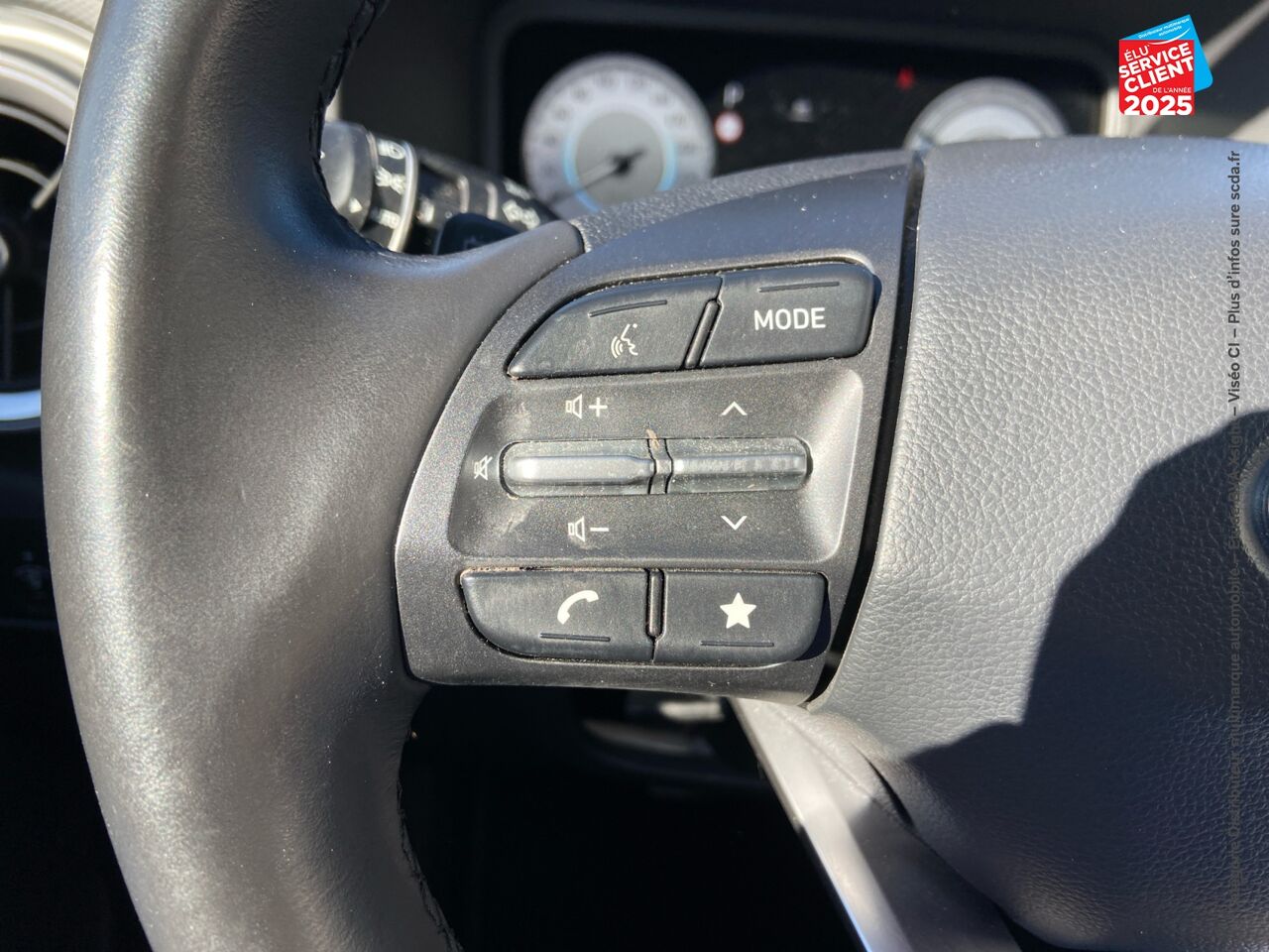 Véhicule d'occasion HYUNDAI KONA ELECTRIC 64KWH - 204CH CREATIVE chez Renault Saint-Louis