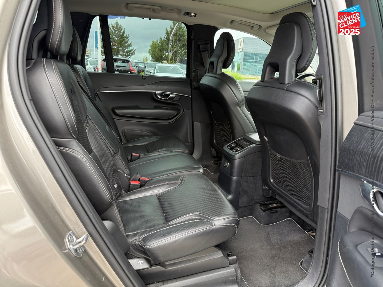 Véhicule d'occasion VOLVO XC90 T8 TWIN ENGINE 303 + 87CH INSCRIPTION LUXE GEARTRONIC 7 PLACES 48G TOUVRANT SIEGES CHAUF/VENTIL chez Renault Sélestat