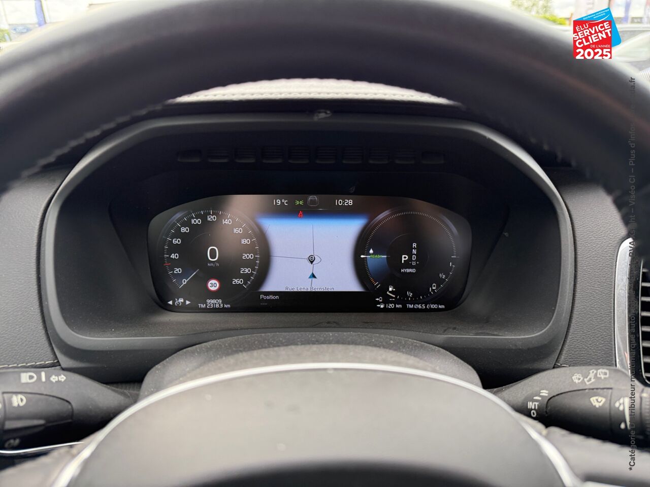 Véhicule d'occasion VOLVO XC90 T8 TWIN ENGINE 303 + 87CH INSCRIPTION LUXE GEARTRONIC 7 PLACES 48G TOUVRANT SIEGES CHAUF/VENTIL chez Renault Sélestat
