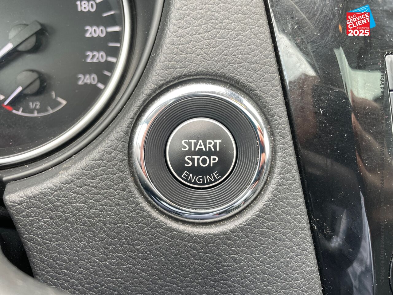 Véhicule d'occasion NISSAN QASHQAI 1.3 DIG-T 140CH N-CONNECTA 2019 EURO6-EVAP chez Toyota Bar le Duc