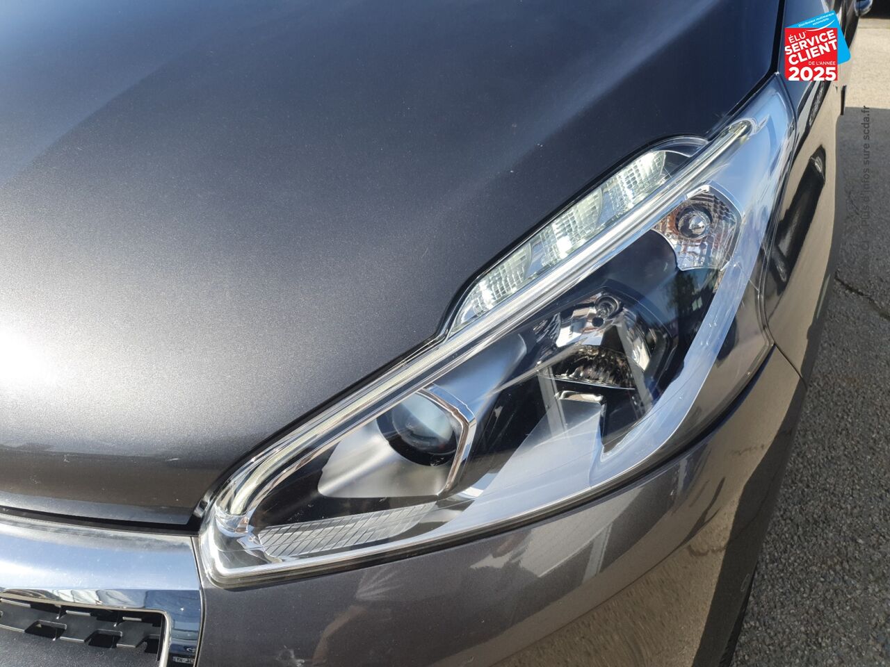 Véhicule d'occasion PEUGEOT 208 1.2 PURETECH 82CH E6.2 EVAP TECH EDITION 5P CAMERA GPS chez Toyota Thionville