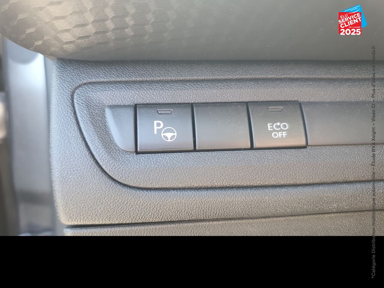 Véhicule d'occasion PEUGEOT 208 1.2 PURETECH 82CH E6.2 EVAP TECH EDITION 5P CAMERA GPS chez Toyota Thionville