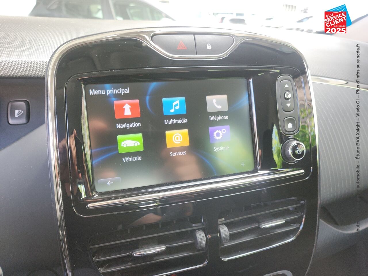 Véhicule d'occasion RENAULT ZOE BUSINESS CHARGE NORMALE R90 MY19 chez Renault Sélestat