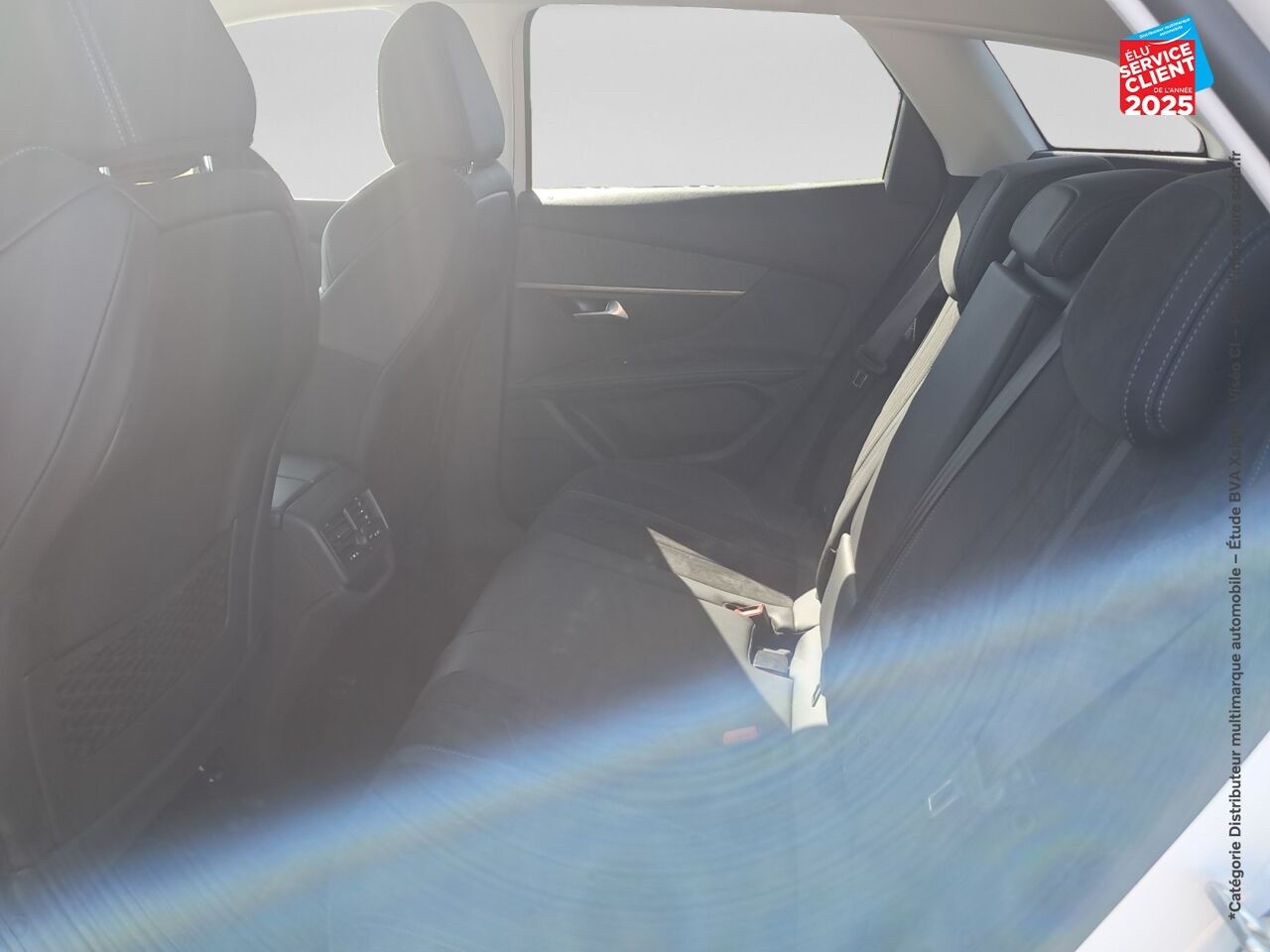 Véhicule d'occasion PEUGEOT 3008 1.2 PURETECH 130CH E6.C CROSSWAY SS EAT8 chez Toyota Verdun