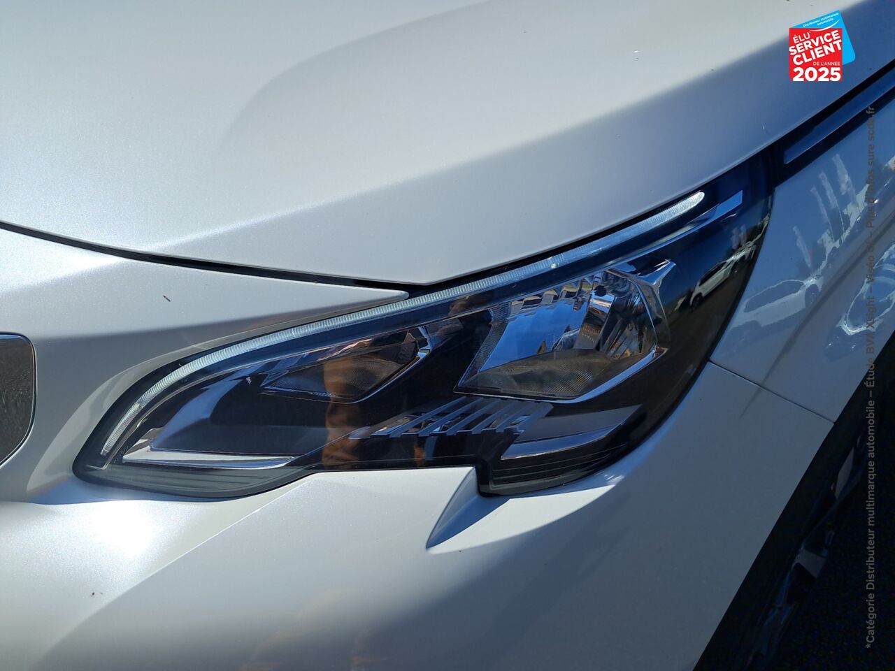 Véhicule d'occasion PEUGEOT 3008 1.2 PURETECH 130CH E6.C CROSSWAY SS EAT8 chez Toyota Verdun