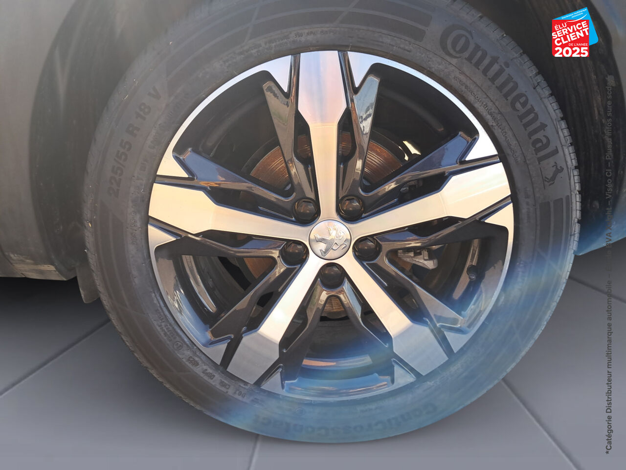 Véhicule d'occasion PEUGEOT 3008 1.2 PURETECH 130CH E6.C CROSSWAY SS EAT8 chez Toyota Verdun