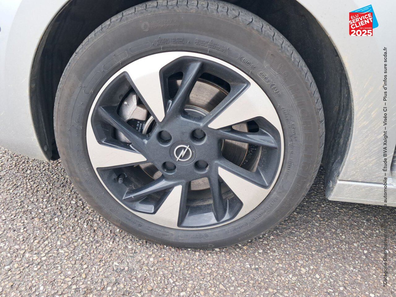 Véhicule d'occasion OPEL CORSA ELECTRIC 136CH ELEGANCE BUSINESS chez HESS Automobile