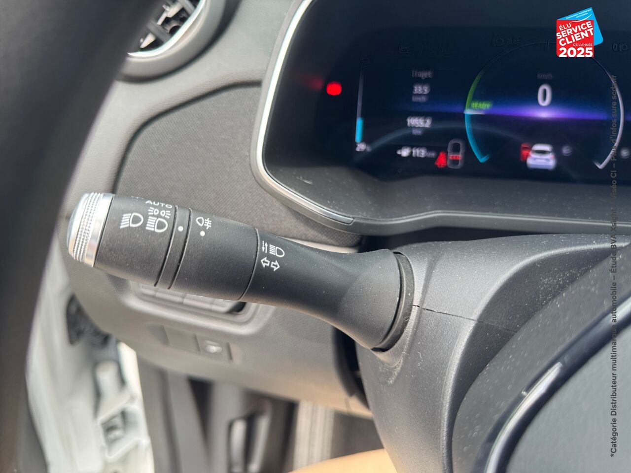 Véhicule d'occasion RENAULT ZOE LIFE CHARGE NORMALE R110 4CV chez Renault Sélestat