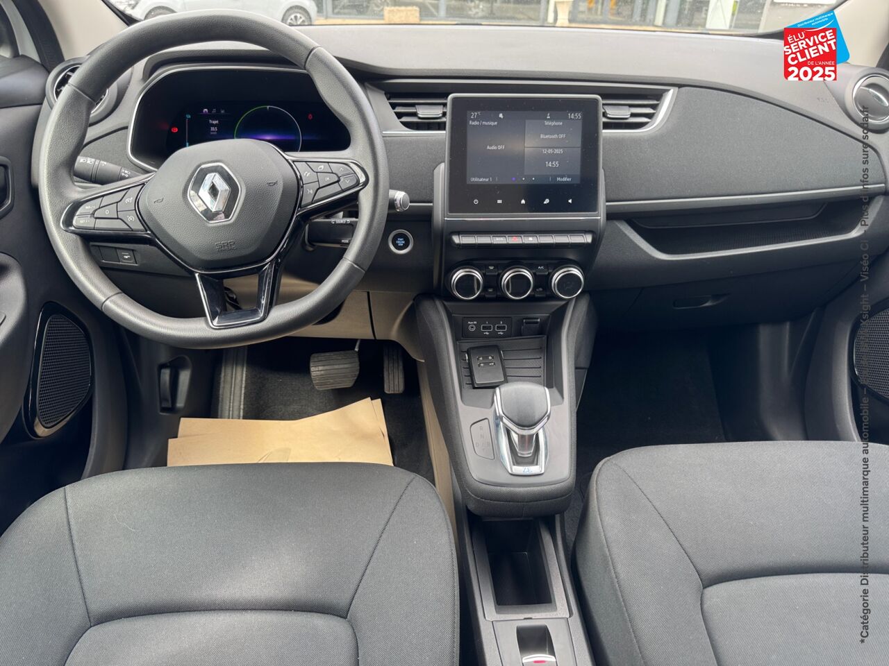 Véhicule d'occasion RENAULT ZOE LIFE CHARGE NORMALE R110 4CV chez Renault Sélestat
