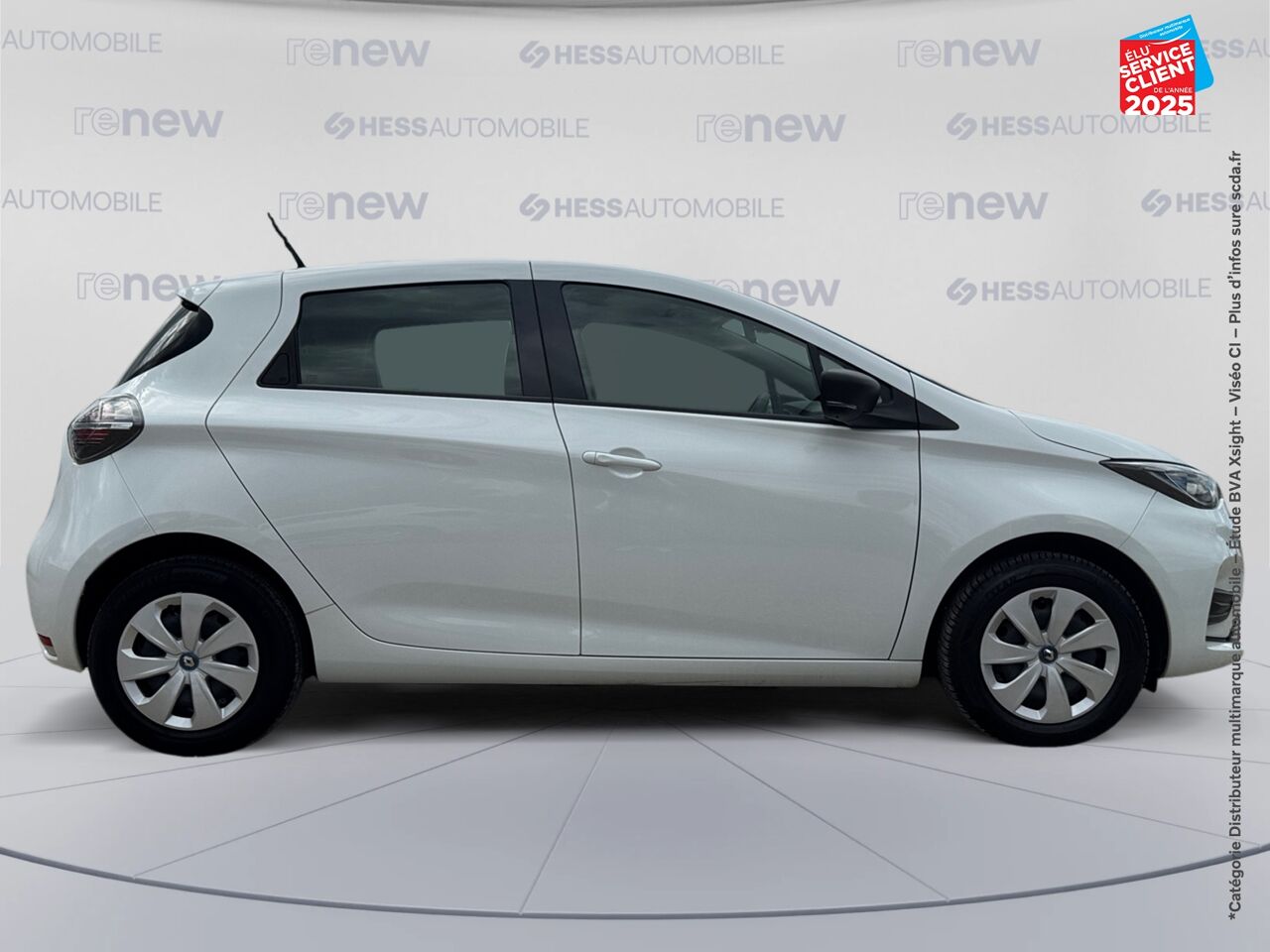 Véhicule d'occasion RENAULT ZOE LIFE CHARGE NORMALE R110 4CV chez Renault Sélestat